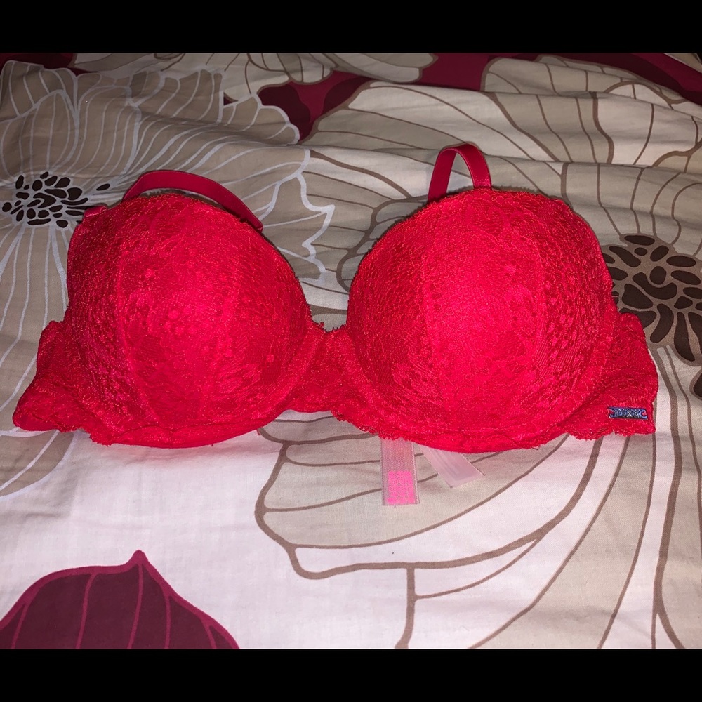 PINK Victoria secret date push up 32B
